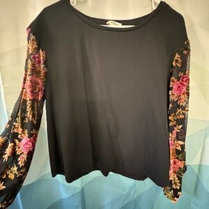 Black Floral Sleeve Women's Top